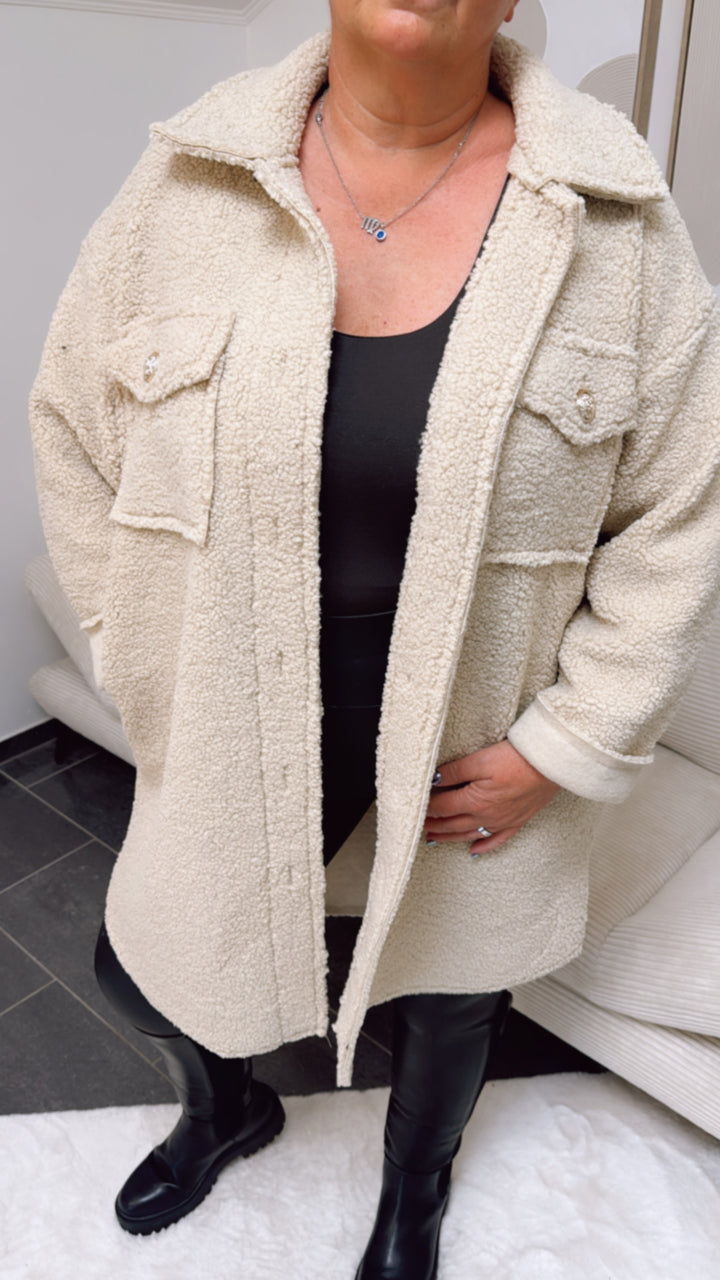 Leichter oversize Teddymantel / beige Art. 4086