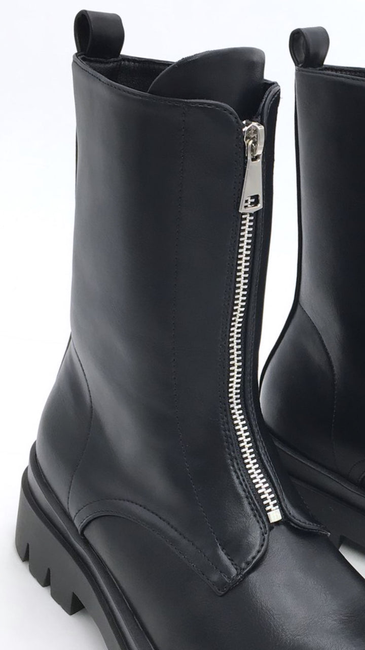 Zip-Boots - schwarze Boots mit Reißverschluss vorne A-989 / Art.122361