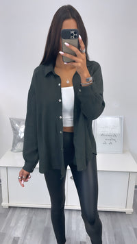 KURZE Oversize Musselin Bluse / dunkel grau Art. 4238