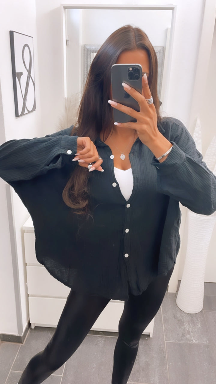KURZE Oversize Musselin Bluse / schwarz Art. 3139