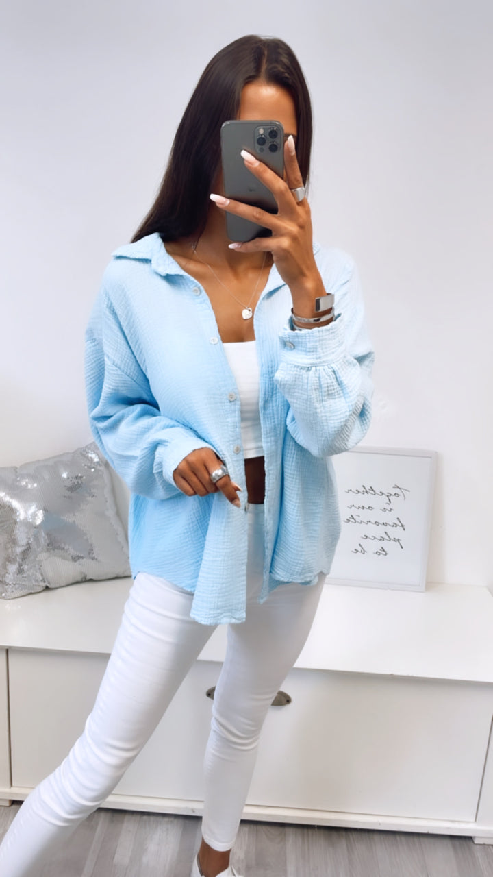 KURZE Oversize Musselin Bluse / hell blau Art. 3155