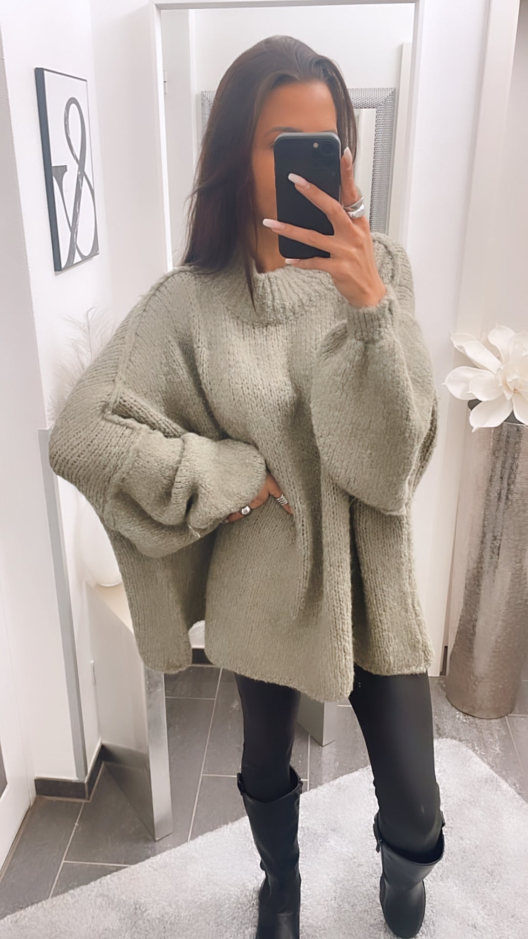 Ultra Oversize Kuschel - Pullover / hell Khaki Art. 4100 – mamell 