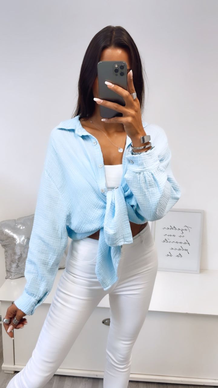 KURZE Oversize Musselin Bluse / hell blau Art. 3155