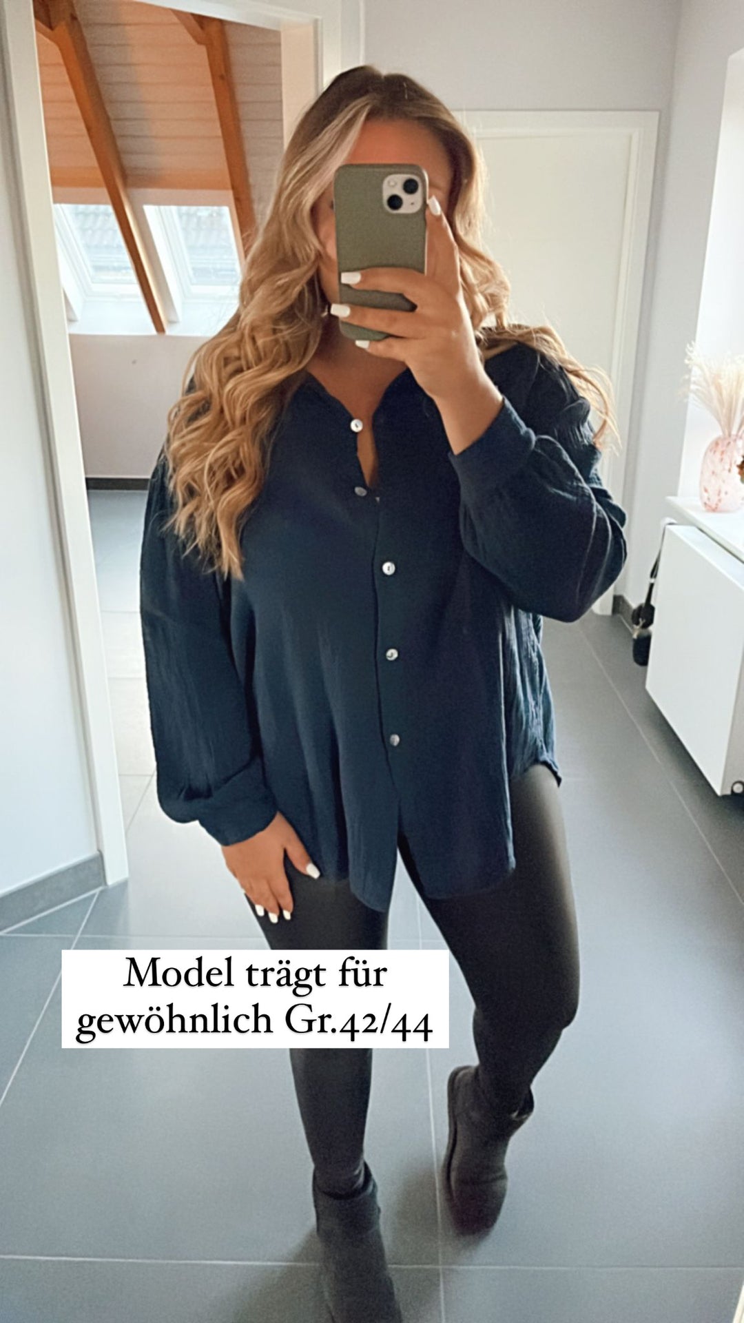 KURZE Oversize Musselin Bluse / dunkel blau Art. 3142